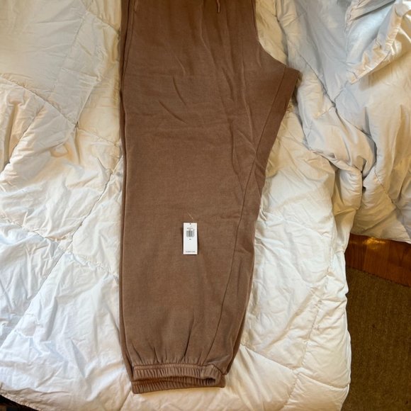 Women's Old Navy XL Joggers Sweatpants - Picture 3 of 4